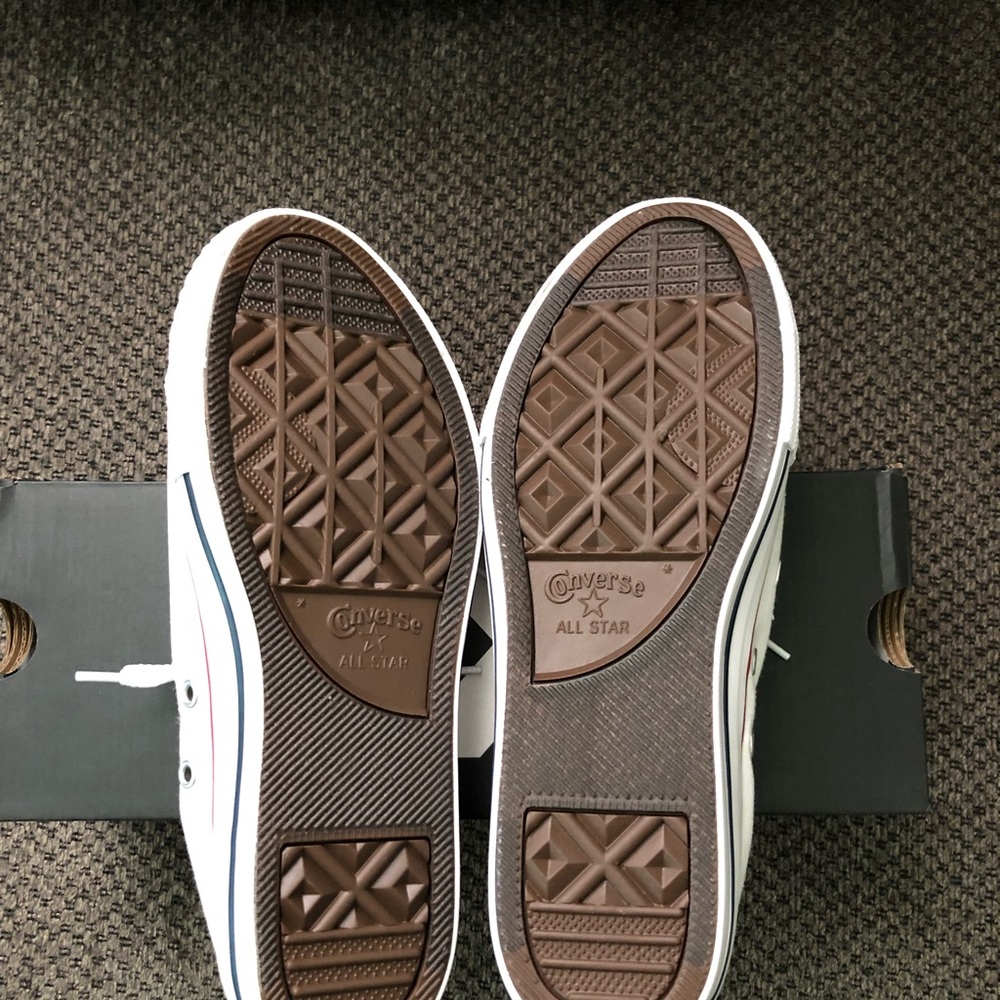 Converse - Picture 4 of 4